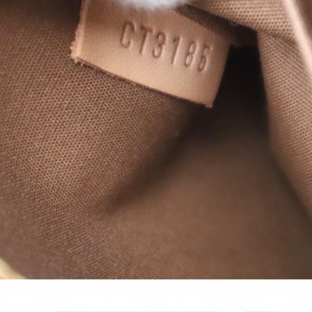 LOUIS VUITTON MONOGRAM VERNIS ALMA BB SHOULDER BAG. Includes dust bag - Picture 9 of 12